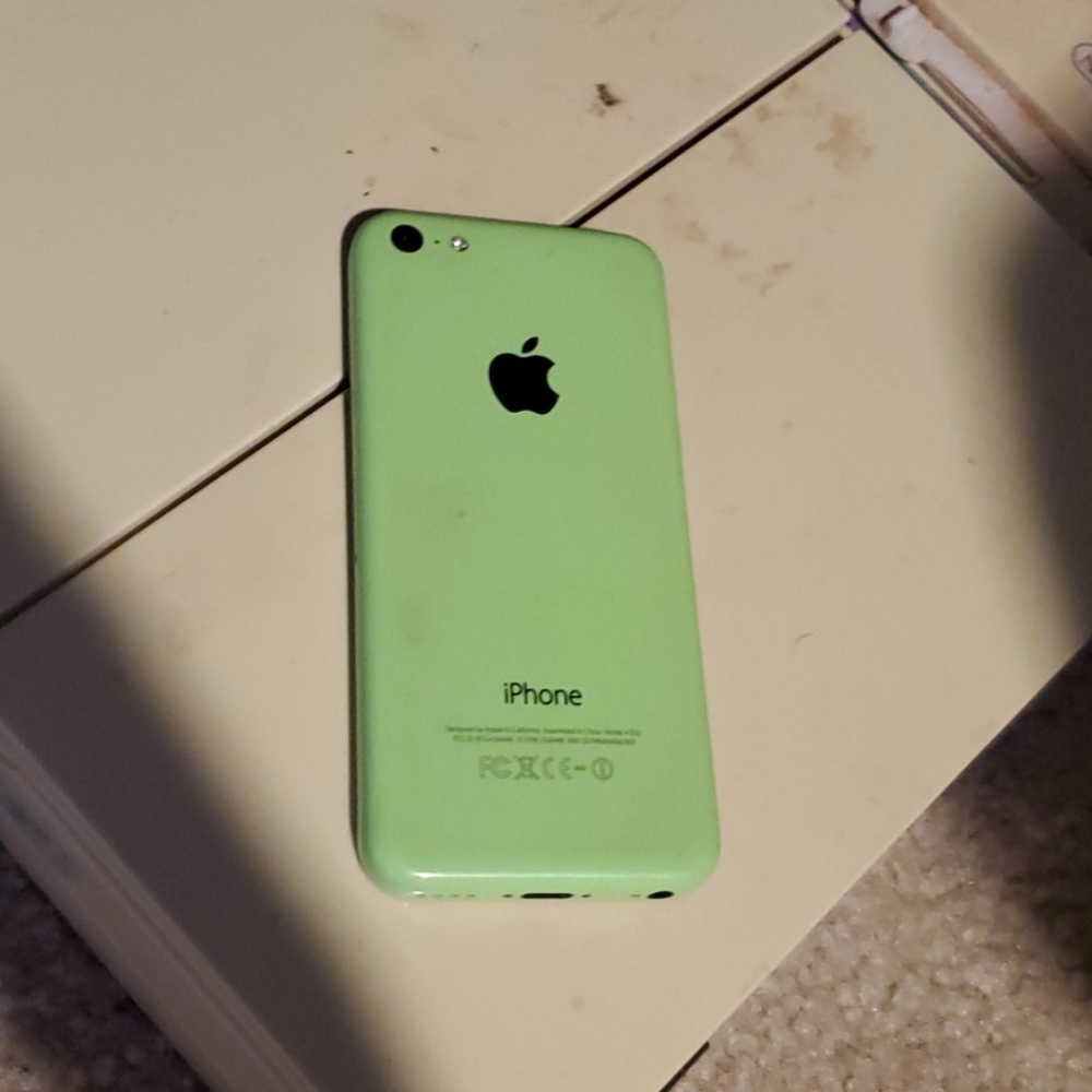 Iphone - Picture 2 of 2